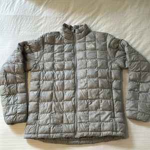 THE NORTH FACE- MEN’S THERMOBALL ECO INSULATED JACKET - Medium